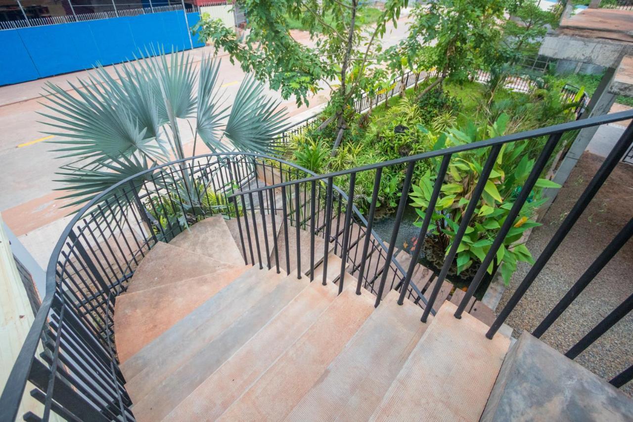 Phan NaTa Apartment Siem Reap Bagian luar foto